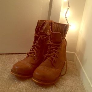 Crown Vintage Combats